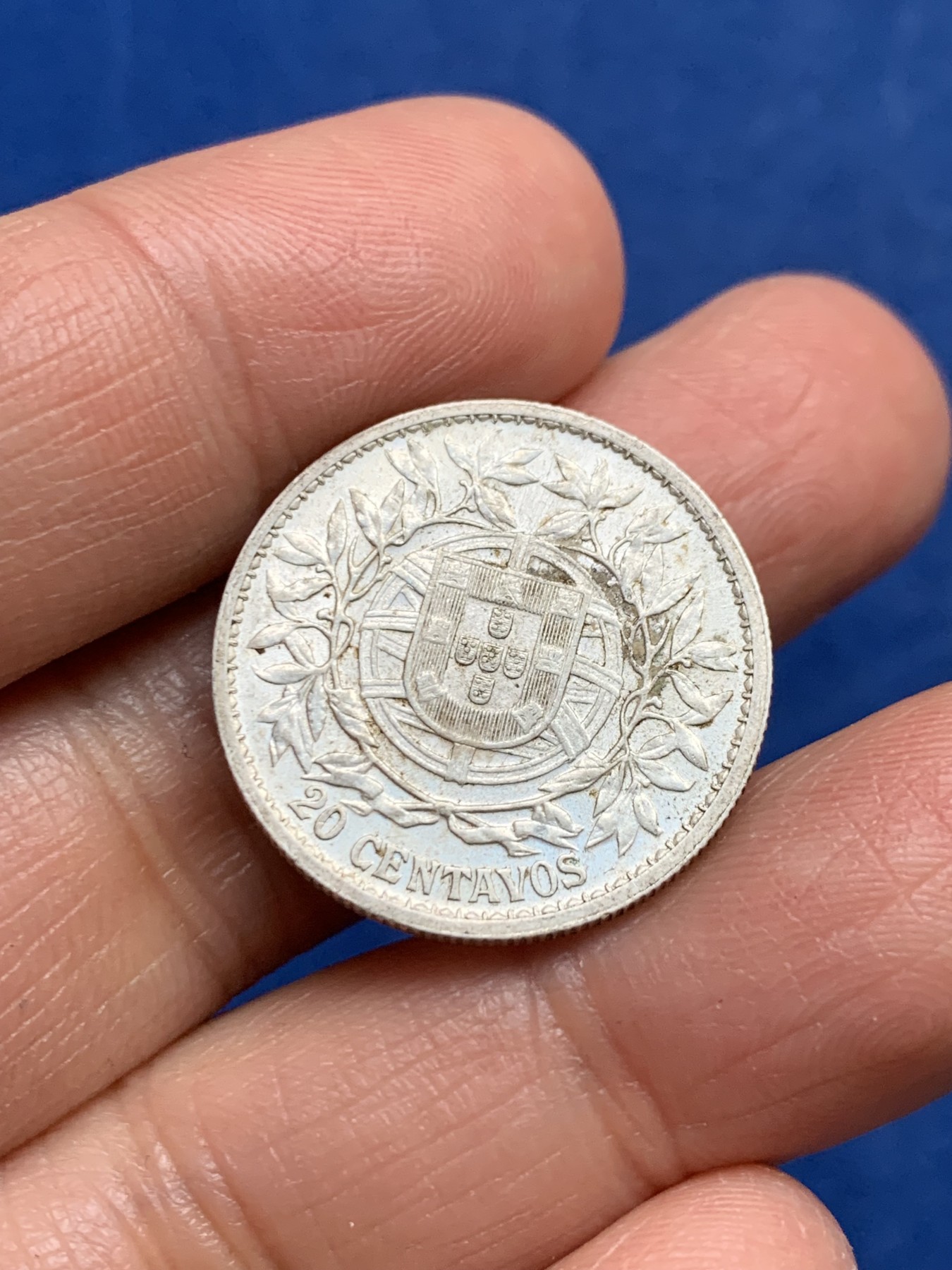 《竞宝斋》第240场-周日，周一 年终尾场 (全场包邮) 葡萄牙1916年自由女神20分银币 该系列最少的一枚 价高