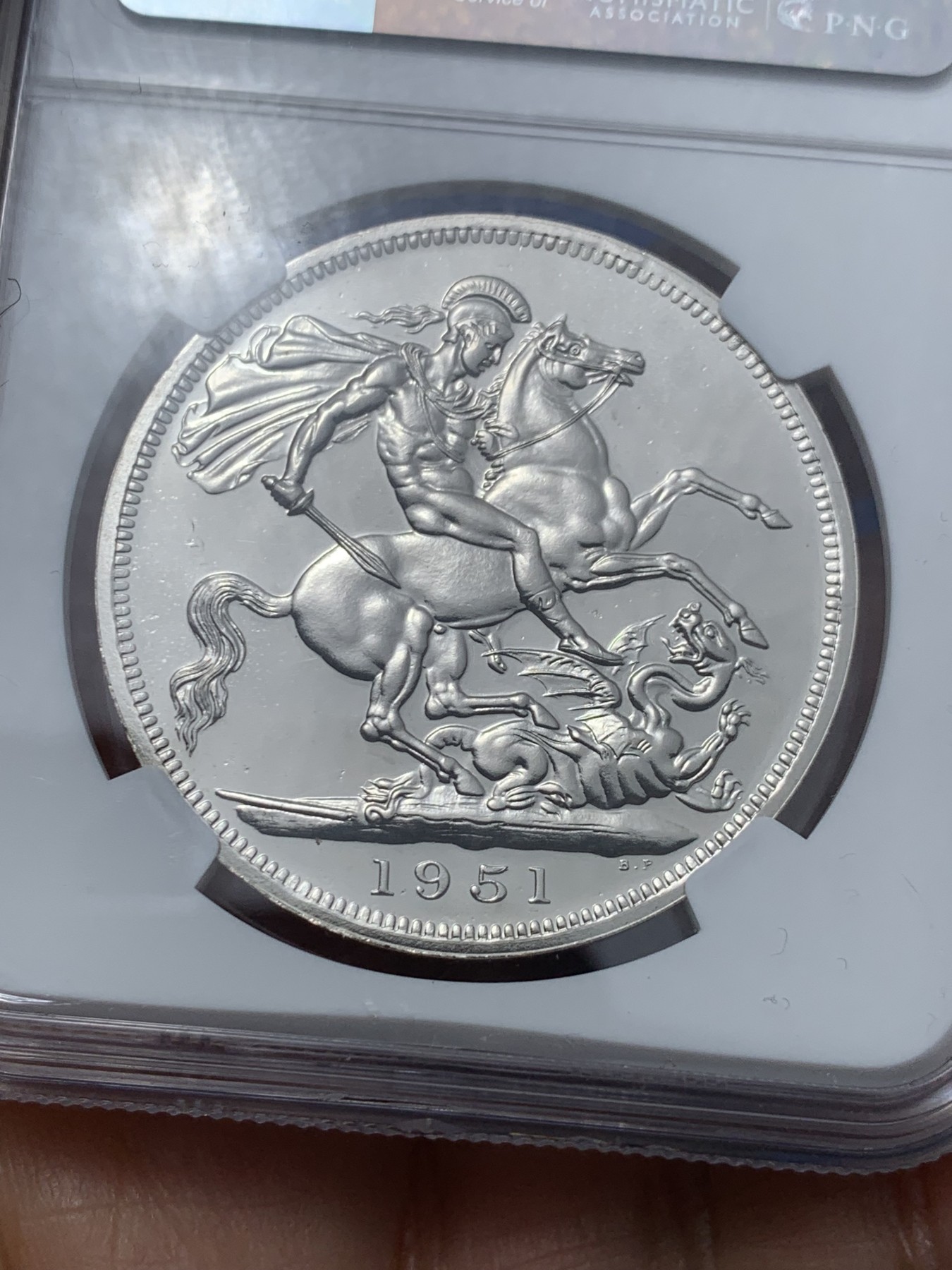 《竞宝斋》第240场-周日，周一 年终尾场 (全场包邮) NGC PL64 英国1951年乔治六世克朗 最后的镍马剑