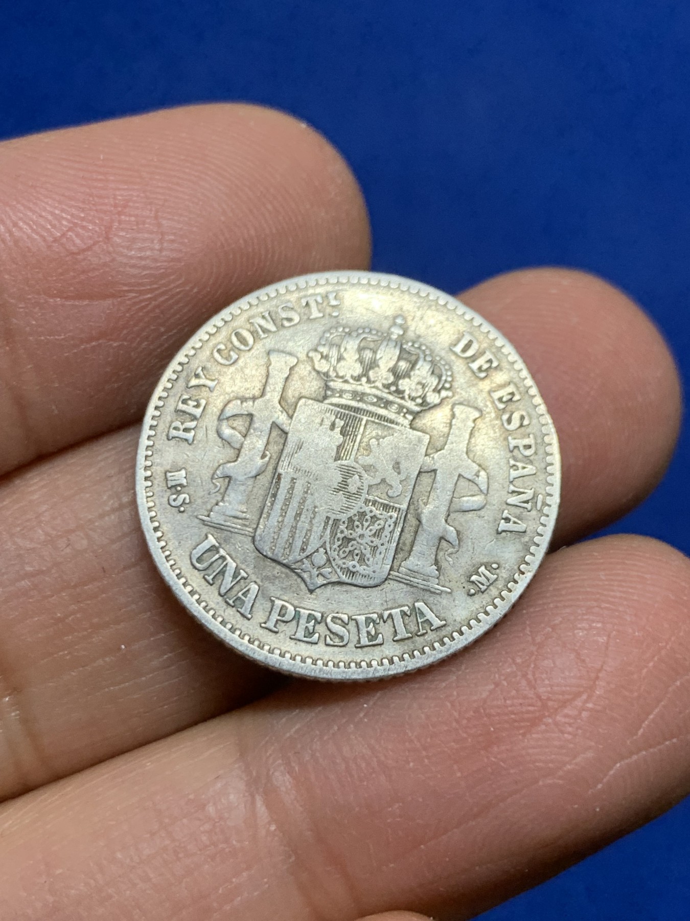 《竞宝斋》第240场-周日，周一 年终尾场 (全场包邮) 西班牙1881年阿方索十二世1皮阿斯特银币 VF 835银