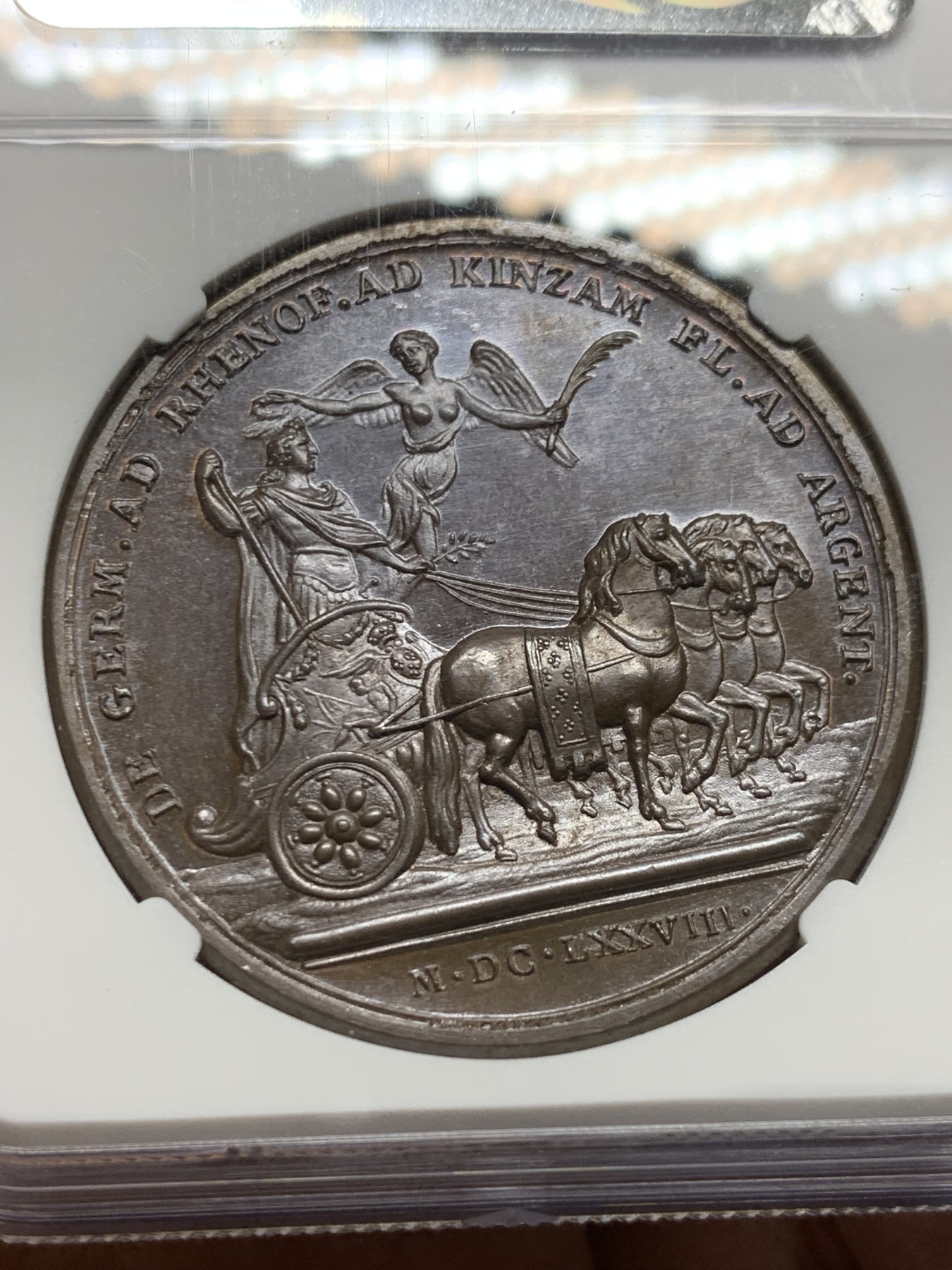 《竞宝斋》第240场-周日，周一 年终尾场 (全场包邮) 唯一冠军分 NGC MS65BN 法国1678年路易十四太阳王莱茵战役纪念大铜章