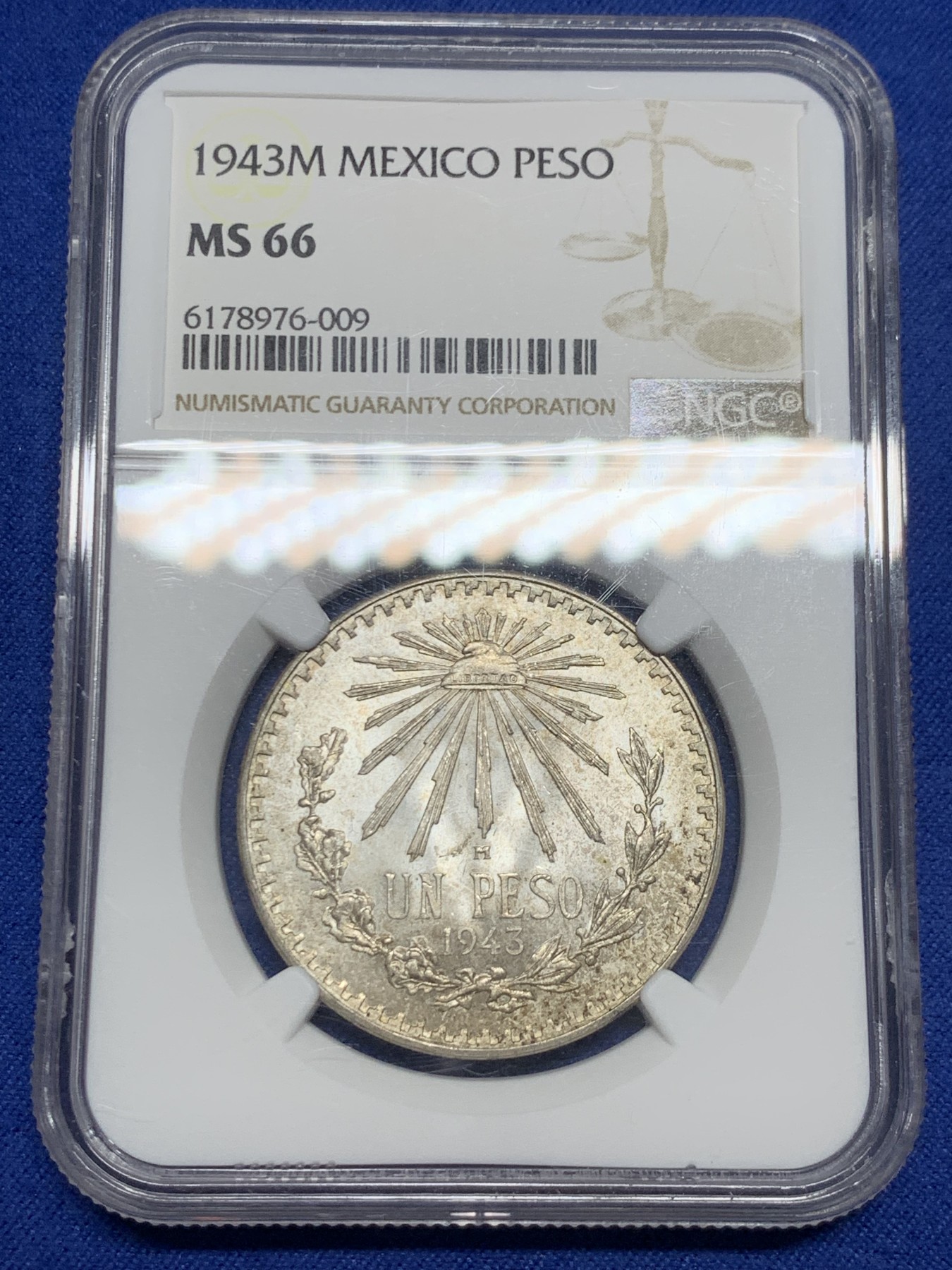 《竞宝斋》第240场-周日，周一 年终尾场 (全场包邮) NGC MS66 墨西哥1943年鹰洋1比索银币 黄油包浆 高分难得 值得入手