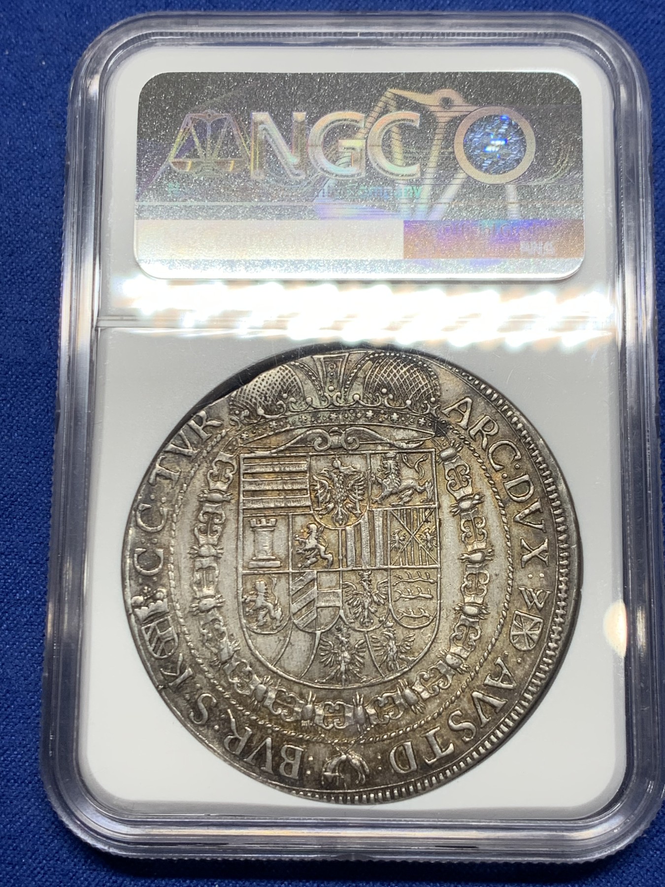 《竞宝斋》第240场-周日，周一 年终尾场 (全场包邮) NGC-AU58 1652年 神圣罗马帝国 裴迪南三世 1泰勒 大银币 原光深彩包浆，高点俱在细节佳，低评，该年份冠军分!维也纳造币厂，少见品种，猪嘴利奥波德一世的爸爸