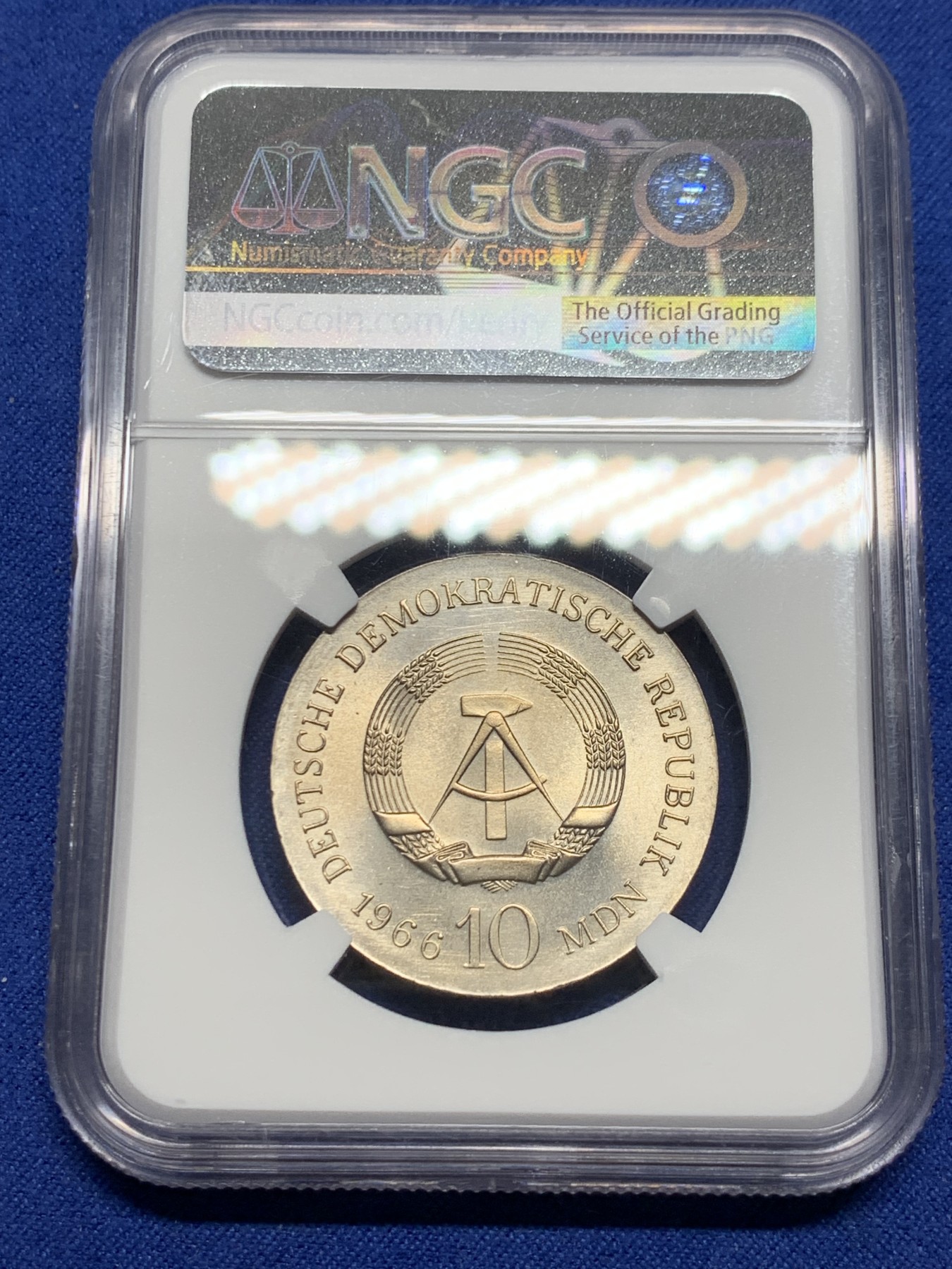 《竞宝斋》第240场-周日，周一 年终尾场 (全场包邮) NGC UNC 1966年民主德国辛克尔纪念10马克银币，东德第一枚纪念银币，少见品种