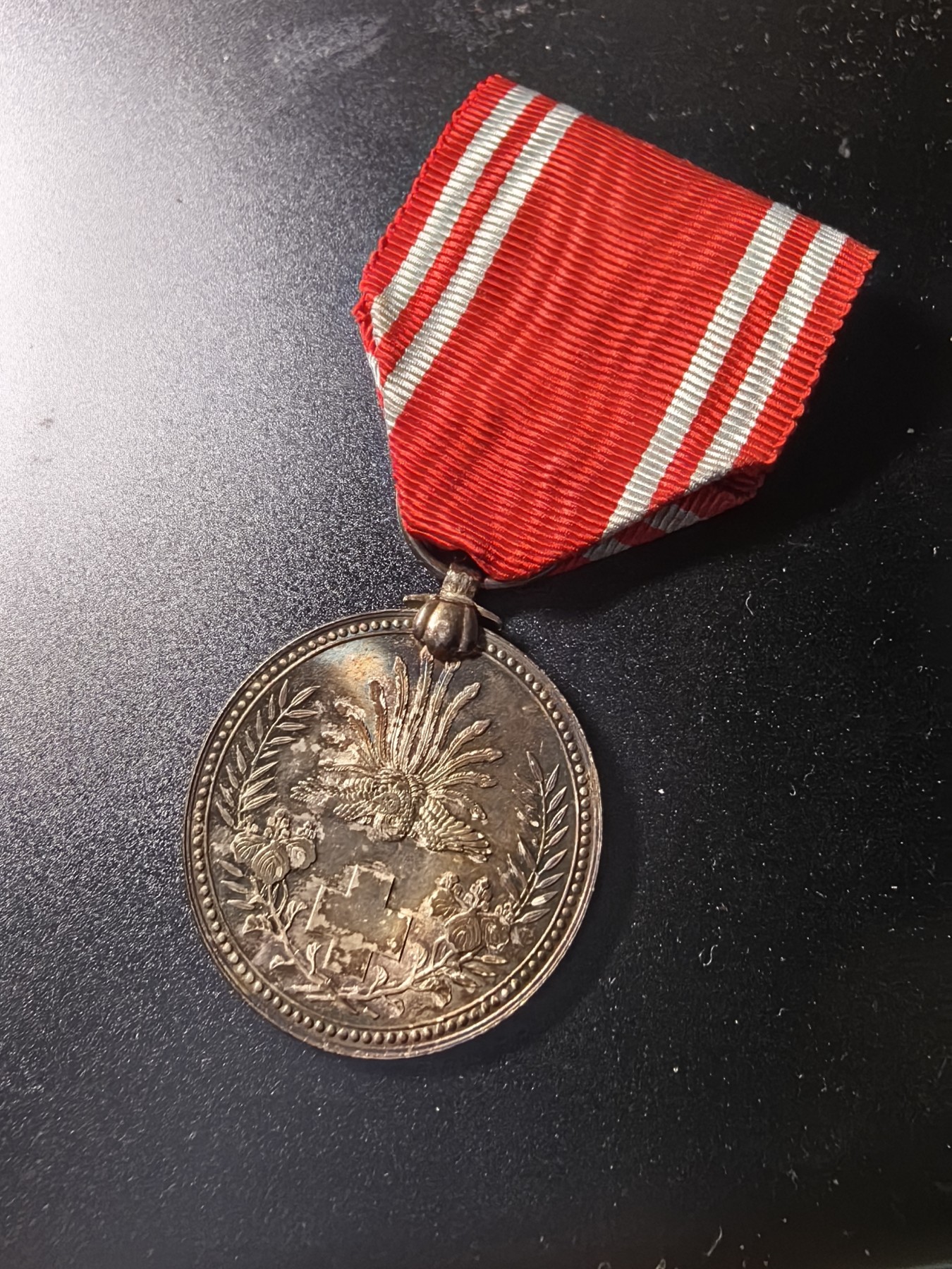 小杏高端人物章证专场 银制 赤十字普通会员章