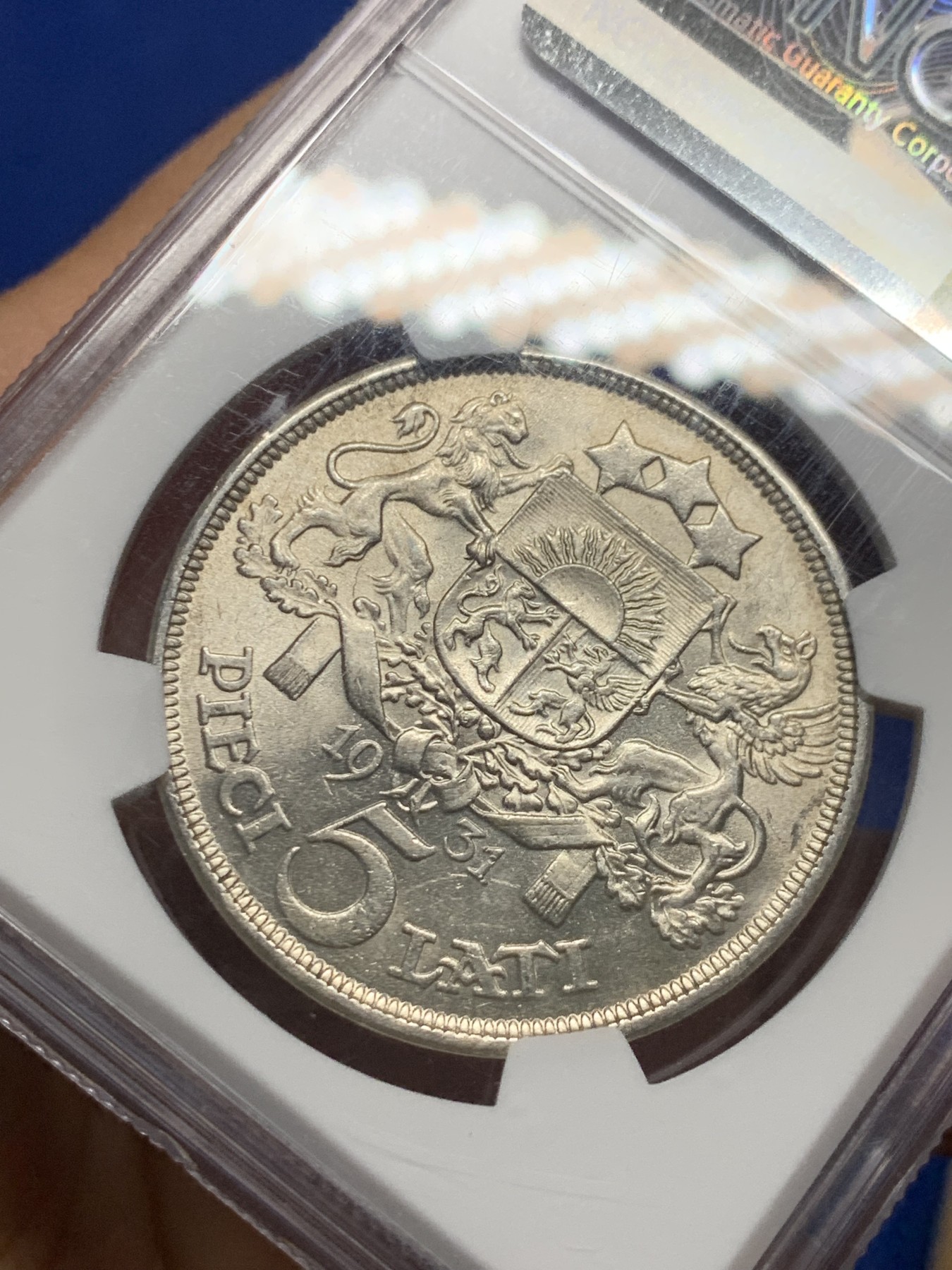 《竞宝斋》第240场-周日，周一 年终尾场 (全场包邮) NGC-MS62 拉脱维亚 1931年 5拉脱银币 转光强烈