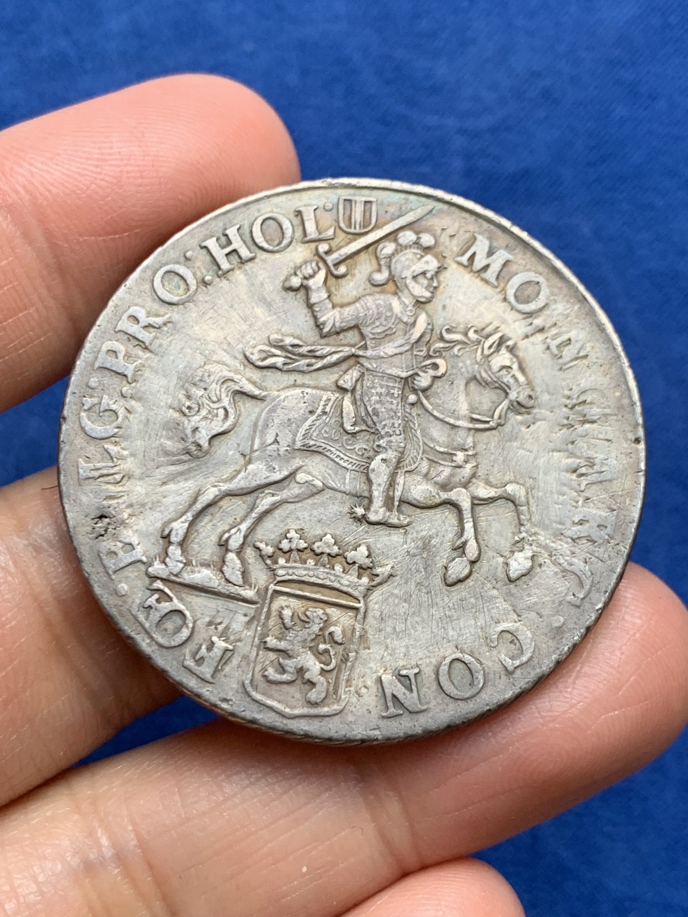 《竞宝斋》第240场-周日，周一 年终尾场 (全场包邮) 荷兰1758年大马剑1杜卡特大银币 卷尾版 非常少见