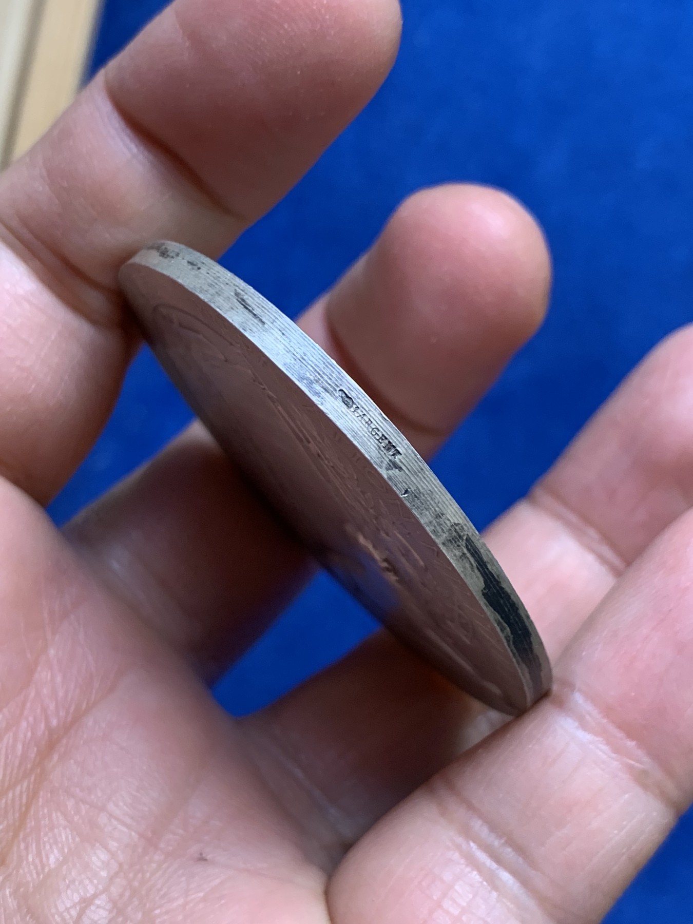 《竞宝斋》第240场-周日，周一 年终尾场 (全场包邮) 法国军事战争准备银章 49.7mm 63.3g 边铭丰饶角银标 品相不错 (送磁吸木盒)