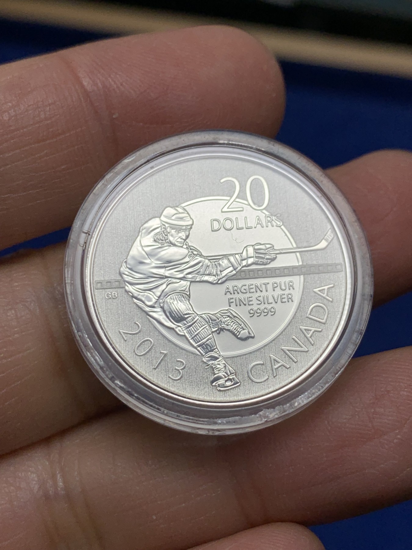 《竞宝斋》第240场-周日，周一 年终尾场 (全场包邮) 加拿大2013年冰球20加元纪念银币 直径27mm 1/4盎司 7.96克 PF银币 含银99.99%