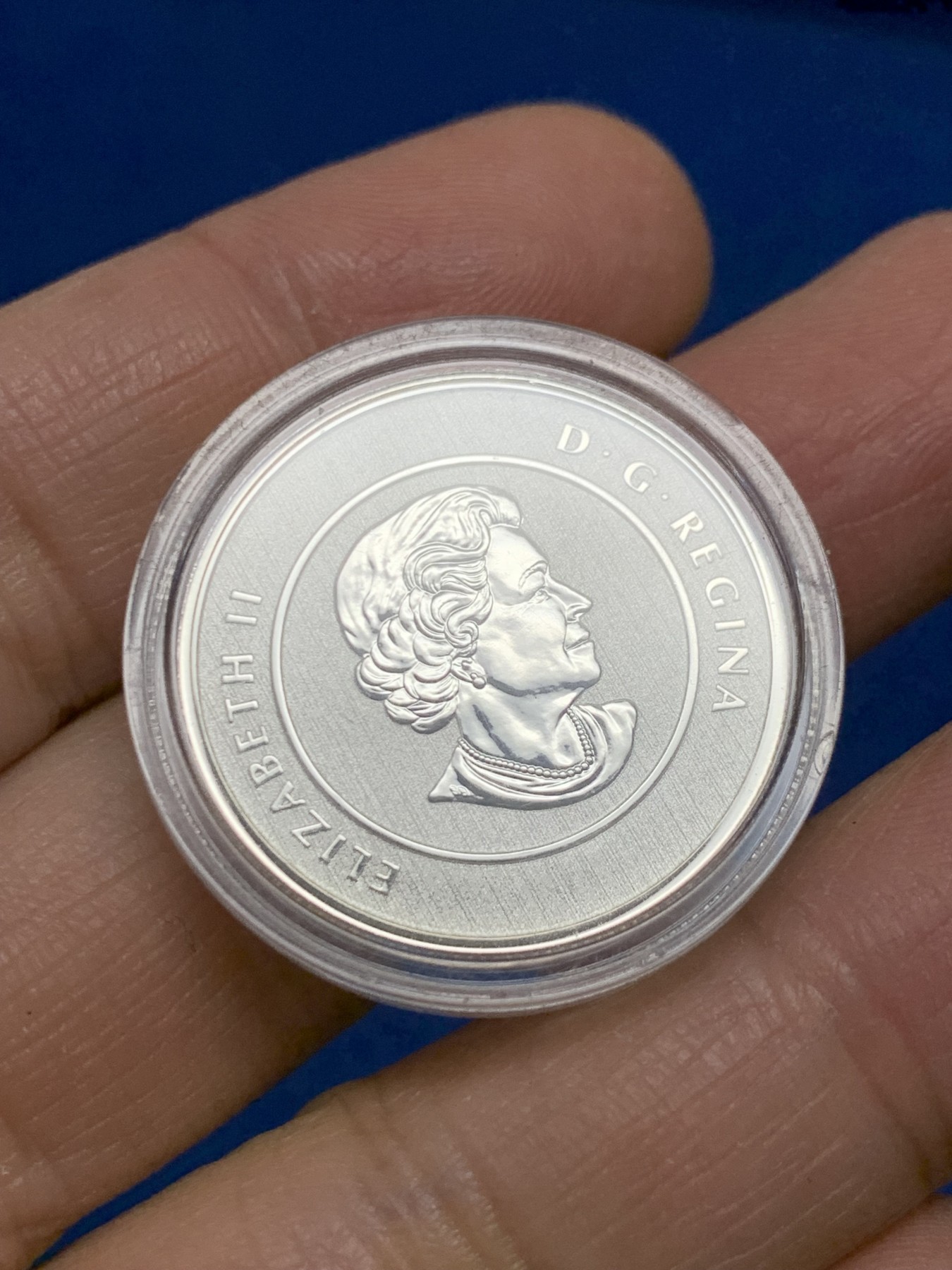 《竞宝斋》第240场-周日，周一 年终尾场 (全场包邮) 加拿大2013年冰球20加元纪念银币 直径27mm 1/4盎司 7.96克 PF银币 含银99.99%