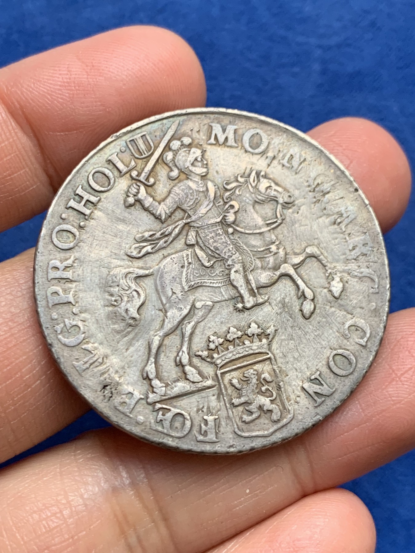 《竞宝斋》第240场-周日，周一 年终尾场 (全场包邮) 荷兰1758年大马剑1杜卡特大银币 卷尾版 非常少见