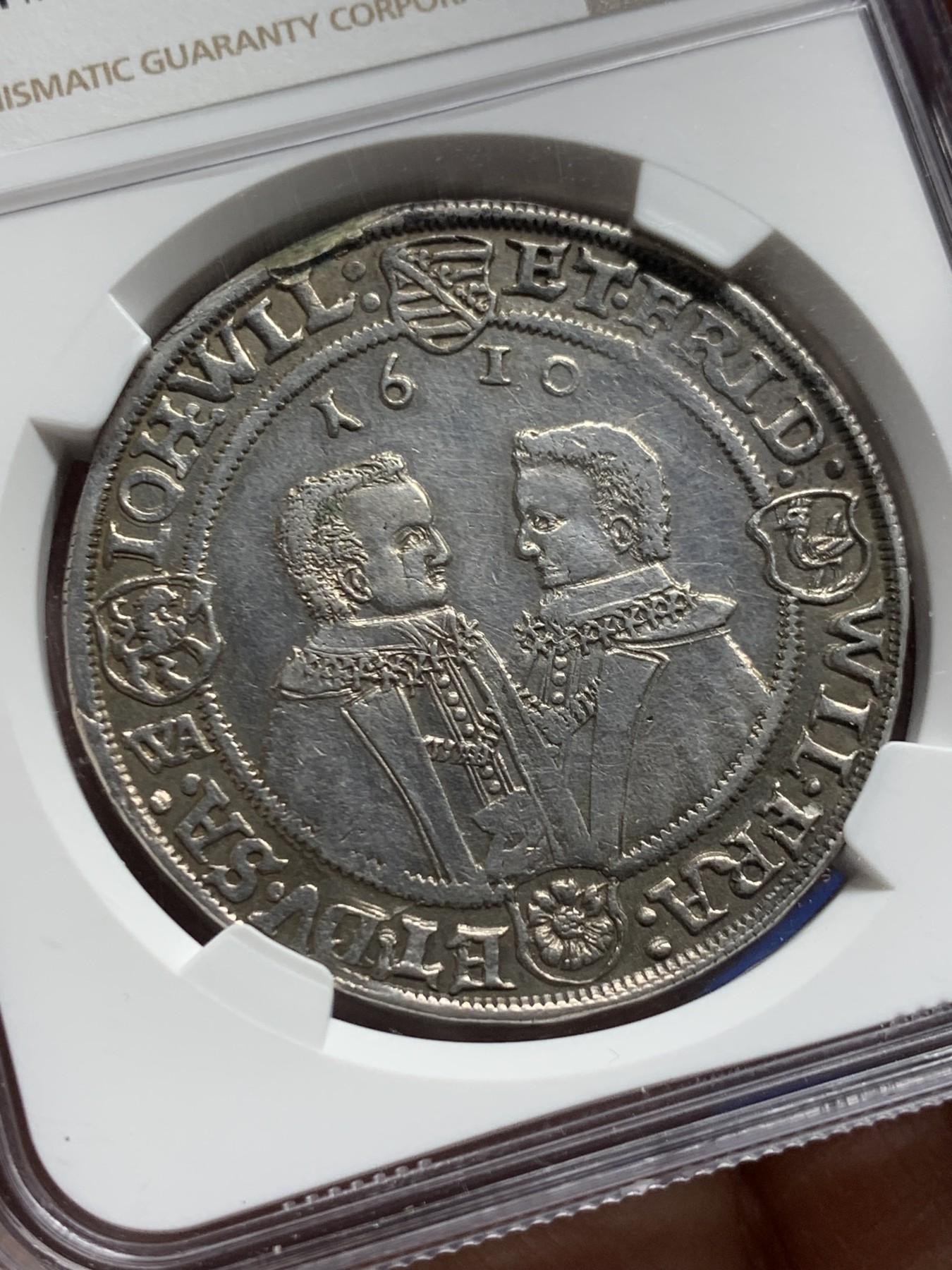 《竞宝斋》第240场-周日，周一 年终尾场 (全场包邮) NGC XFD 德国1610年萨克森兄弟泰勒银币 非常好的状态 可惜边缘有焊过