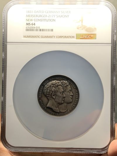 《竞宝斋》第240场-周日，周一 年终尾场 (全场包邮) - NGC-MS64 1831 德意志萨克森邦国新宪法纪念大银章 浮雕状态与细节 胜过币不少 大规格大盒封装 此款确实少见