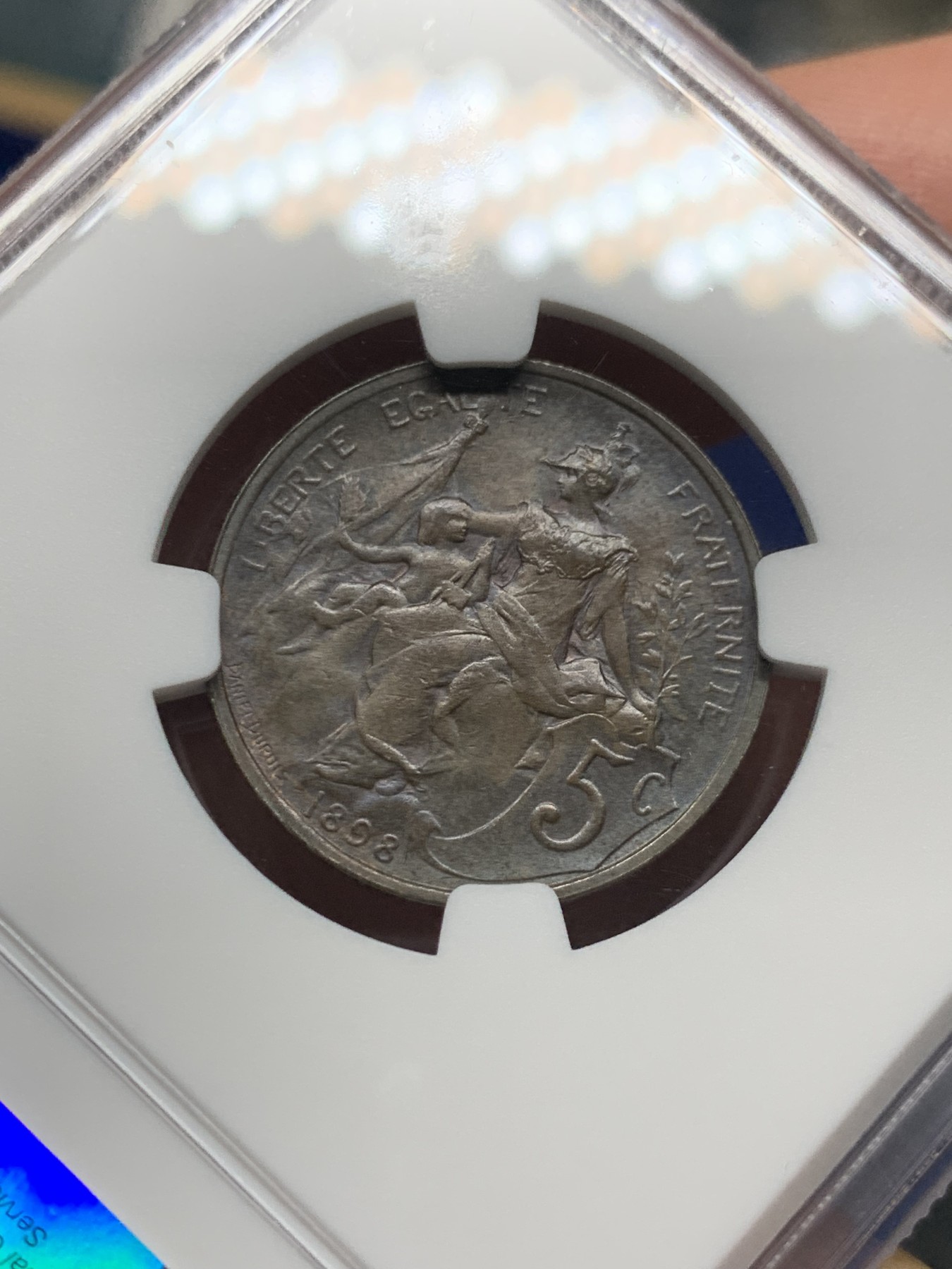 《竞宝斋》第240场-周日，周一 年终尾场 (全场包邮) NGC MS62BN 1898年法国玛丽安娜5分铜币 巧克力状态 玛丽安娜设计首年 好品不多