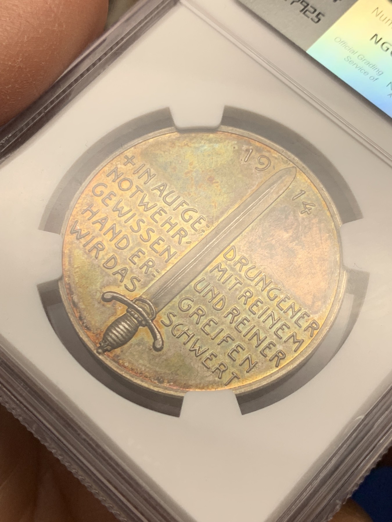 《竞宝斋》第240场-周日，周一 年终尾场 (全场包邮) NGC MS63 德国1914年威廉二世一战宣战演讲银章  NGC唯一亚军分 更高分只有一枚 同时也是PCGS亚军分 直径34.1mm,重量17.7g 高浮雕