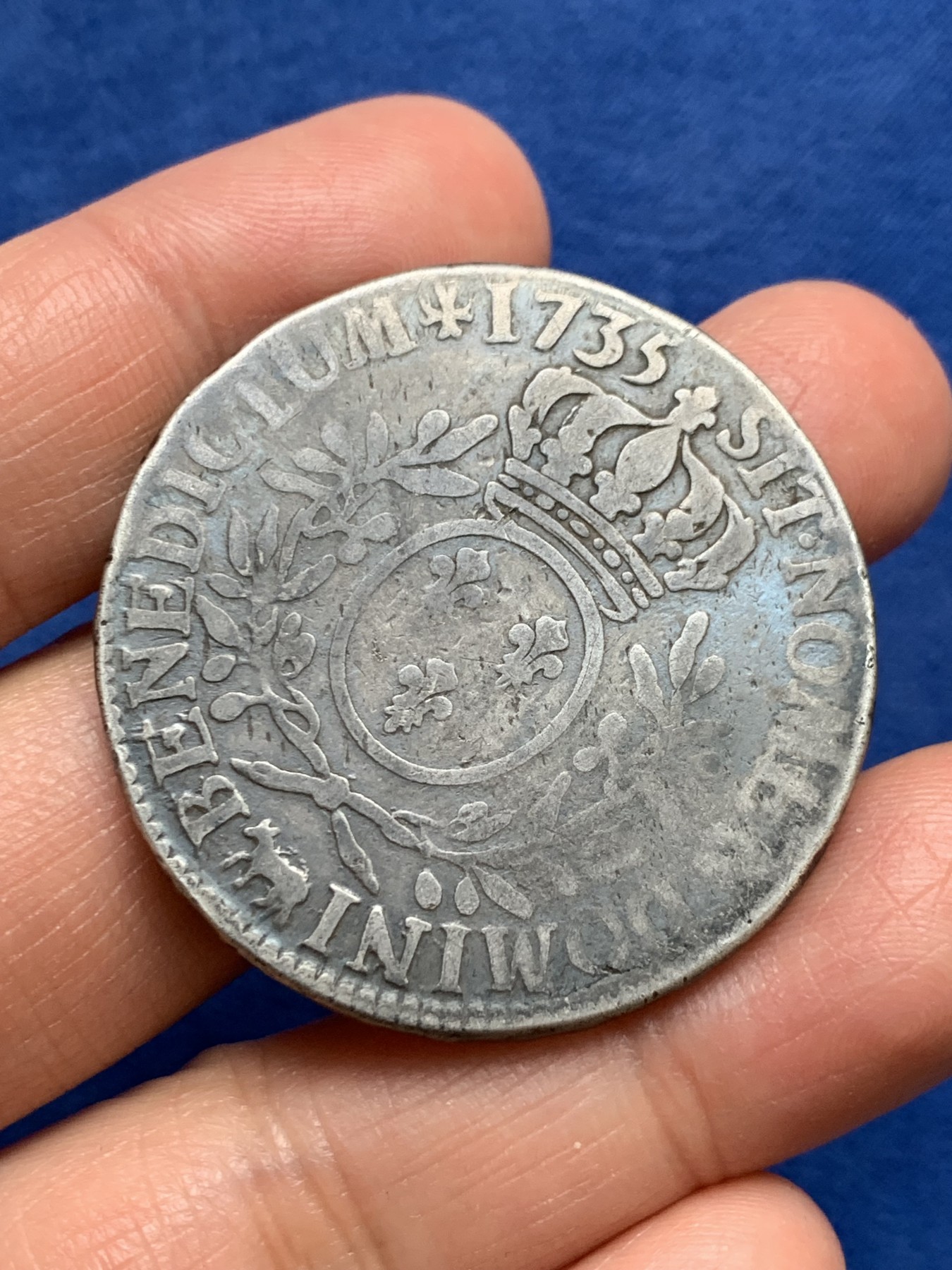 《竞宝斋》第240场-周日，周一 年终尾场 (全场包邮) 法国路易十五1735年埃居大银币 小孩头 细节还不错