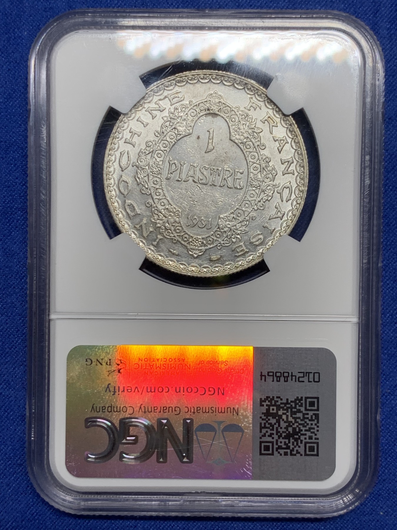 《竞宝斋》第240场-周日，周一 年终尾场 (全场包邮) NGC-UNCD 1931年法属印支“最后的坐洋”1皮阿斯特银币，币面清爽又干净，打制精美，包浆醇厚润泽又犀利，状态极佳。