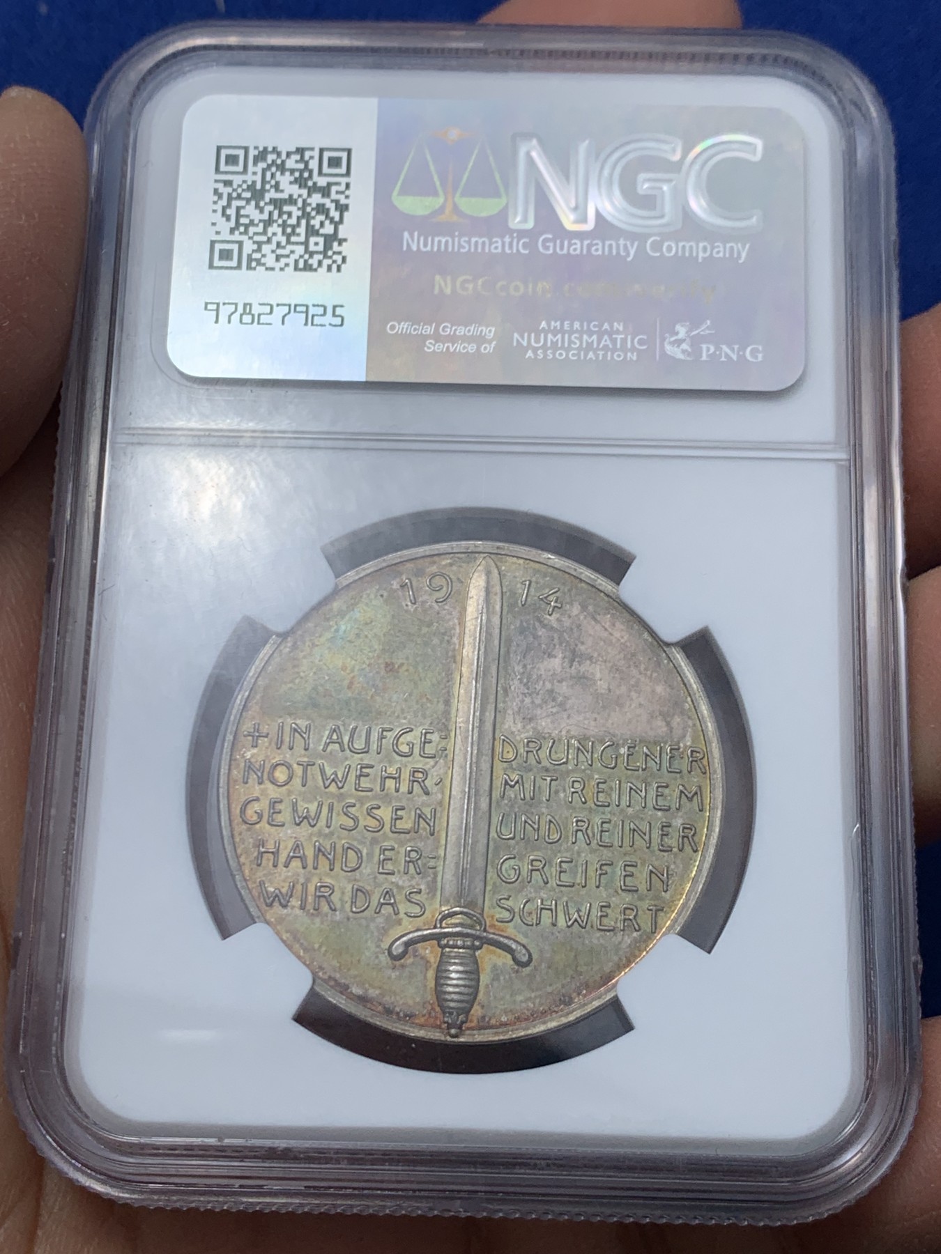 《竞宝斋》第240场-周日，周一 年终尾场 (全场包邮) NGC MS63 德国1914年威廉二世一战宣战演讲银章  NGC唯一亚军分 更高分只有一枚 同时也是PCGS亚军分 直径34.1mm,重量17.7g 高浮雕