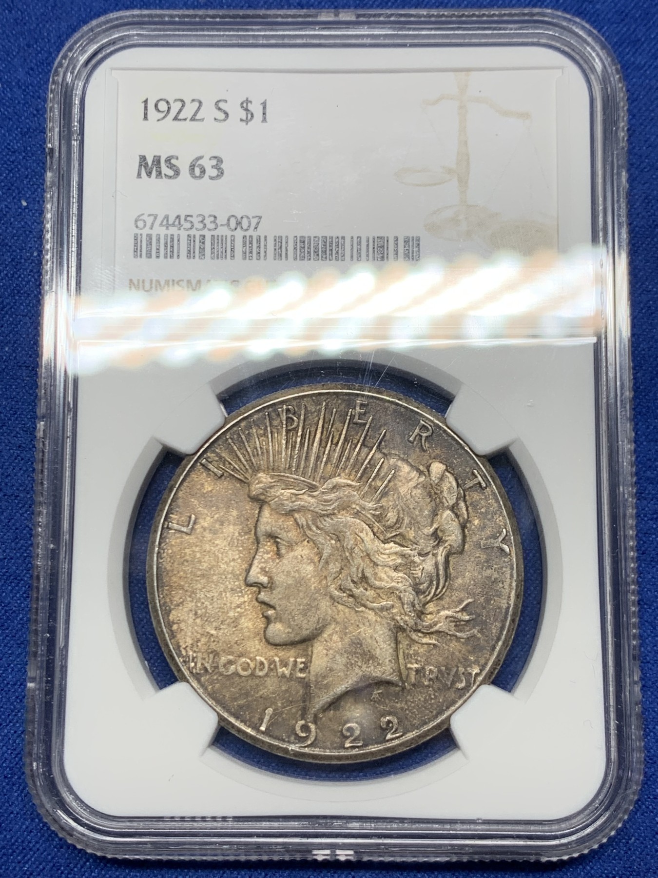 《竞宝斋》第240场-周日，周一 年终尾场 (全场包邮) NGC-MS63 美国1922年一美元和平银币，双面酱彩包浆，很难得