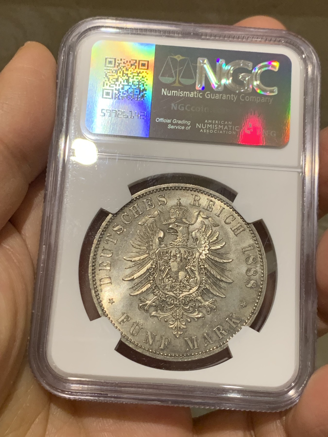 《竞宝斋》第240场-周日，周一 年终尾场 (全场包邮) NGC-MS64 德国 1888 普鲁士腓特烈三世5马克银币 绚丽十字光