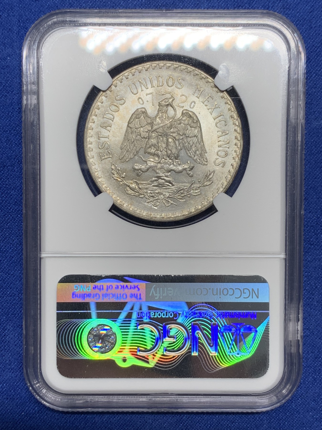 《竞宝斋》第240场-周日，周一 年终尾场 (全场包邮) NGC MS66 墨西哥1943年鹰洋1比索银币 黄油包浆 高分难得 值得入手