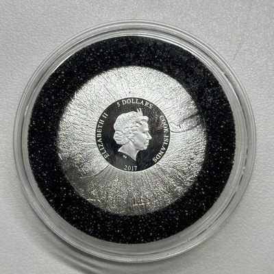 康怡轩钱币【以色列+葡萄牙+库克+澳大利亚+芬兰】第251003期  2017年库克群岛发行罂栗花5库克元异形彩色纪念银币  1枚