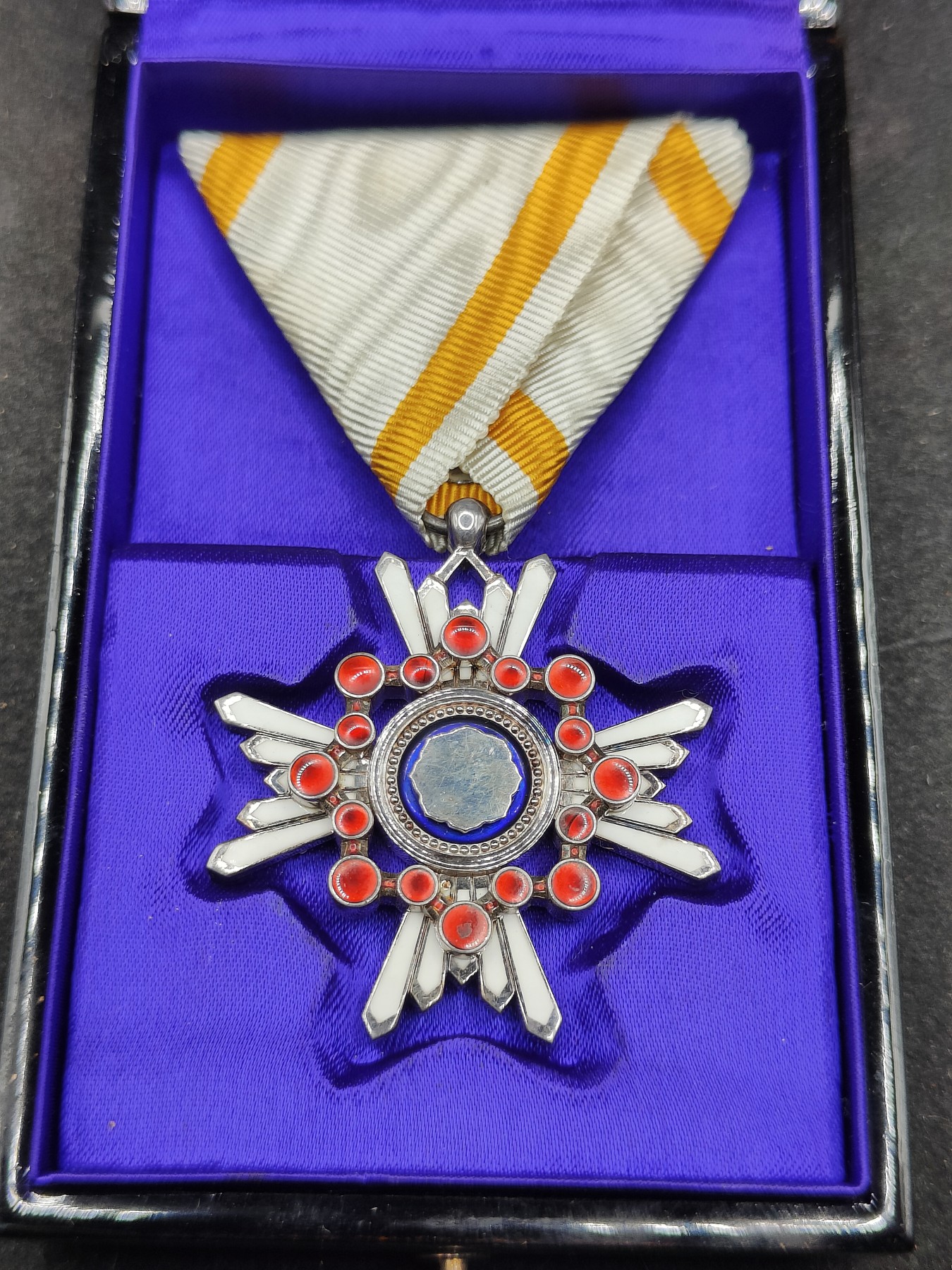 全场0元起拍 第129期 咸鱼国勋章拍卖专场 2月4日（周日）下午6：00开始 日本六等瑞宝章 银制带盒