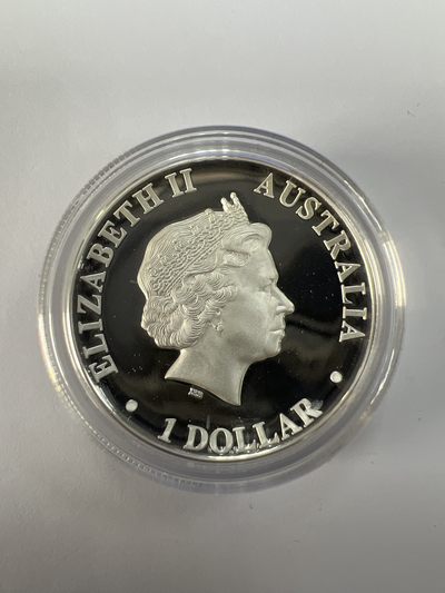 康怡轩钱币【以色列+葡萄牙+库克+澳大利亚+芬兰】第251003期  2011年澳大利亚发行加厚袋鼠1澳元纪念银币