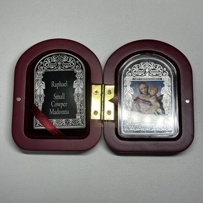 康怡轩钱币【安道尔+西班牙+拉脱维亚+刚果+瑞士+奥地利 纪念币专场】第251014期 2011年安道尔发行达芬奇小考博麦当娜彩色精制纪念银币  原盒原证  1枚