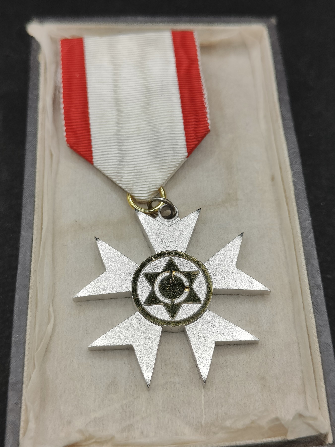 全场0元起拍 第129期 咸鱼国勋章拍卖专场 2月4日（周日）下午6：00开始 日本仁木汀功劳章 纯银制 28.7克