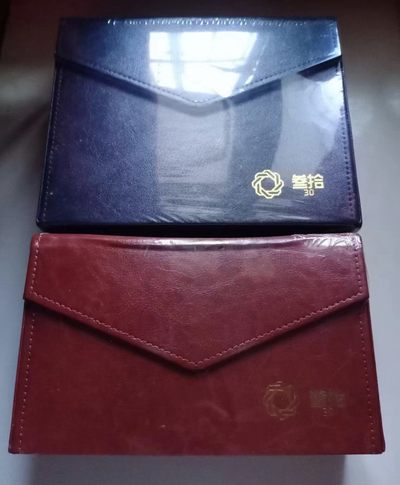 收藏联盟Quantum Auction 第322期拍卖  - 评级币收纳盒(仿皮质面)一大一小2个 全新未拆 每个收纳约50张 叁拾出品 必属精品