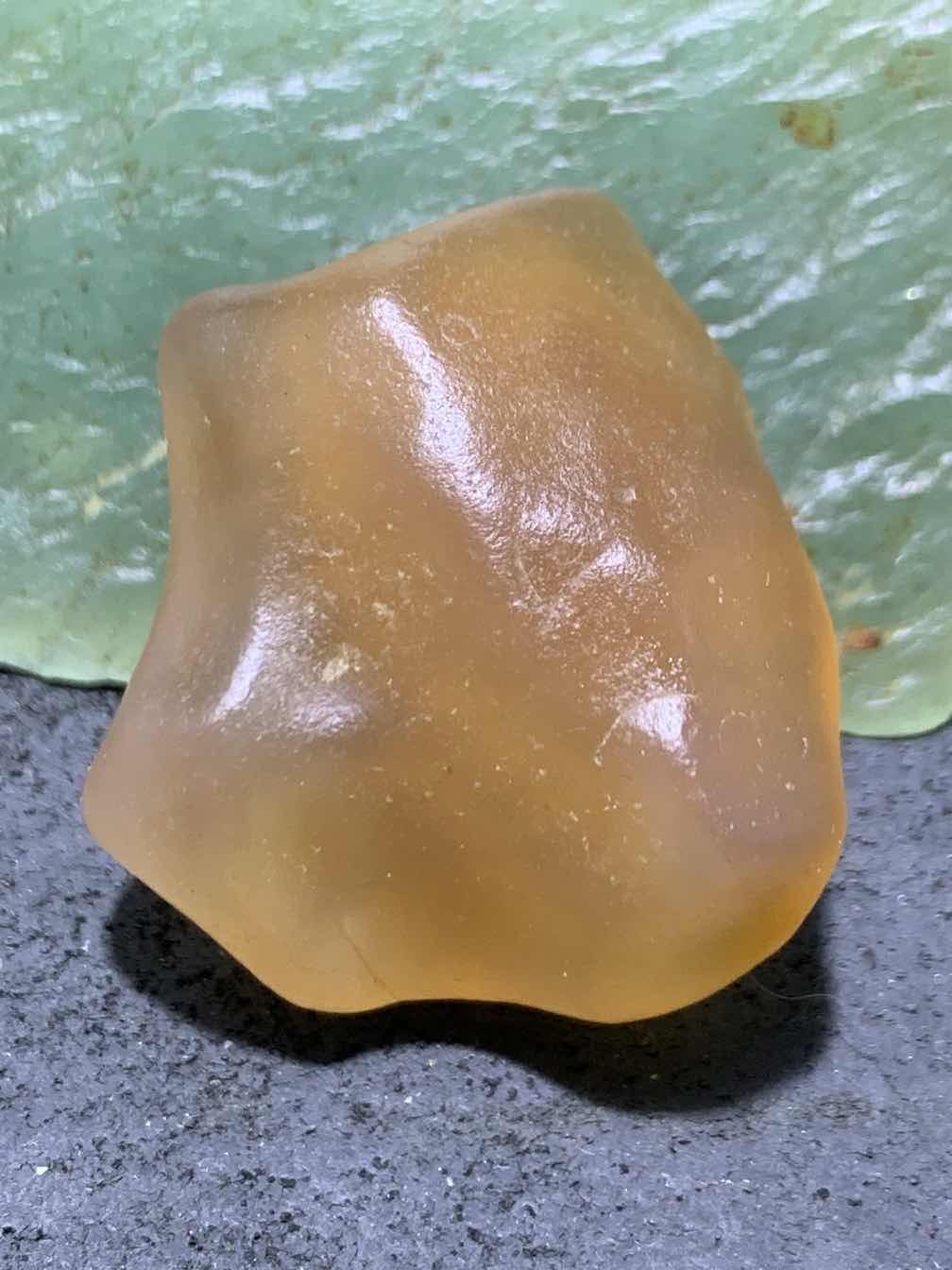 放福利！精美天然戈壁酒红糖心孔洞玛瑙原石吊坠一颗