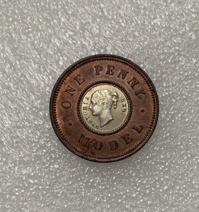 瓶子🏺第128期拍卖会 -  英国1880年左右1便士银芯代币  带光好品