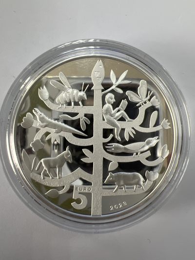 康怡轩钱币【安道尔+西班牙+拉脱维亚+刚果+瑞士+奥地利 纪念币专场】第251014期 2023年拉脱维亚发行星尘5欧元局部镀金精制纪念银币