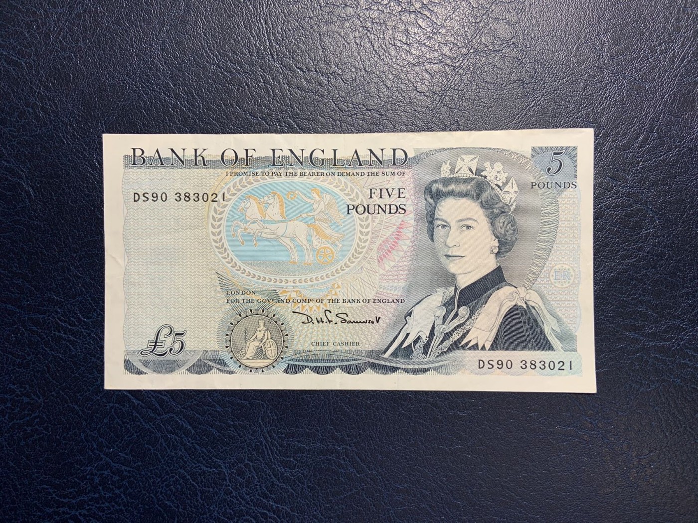 收藏联盟Quantum Auction 第322期拍卖  英国1981-88年5镑 非全新 品相如图 威灵顿公爵