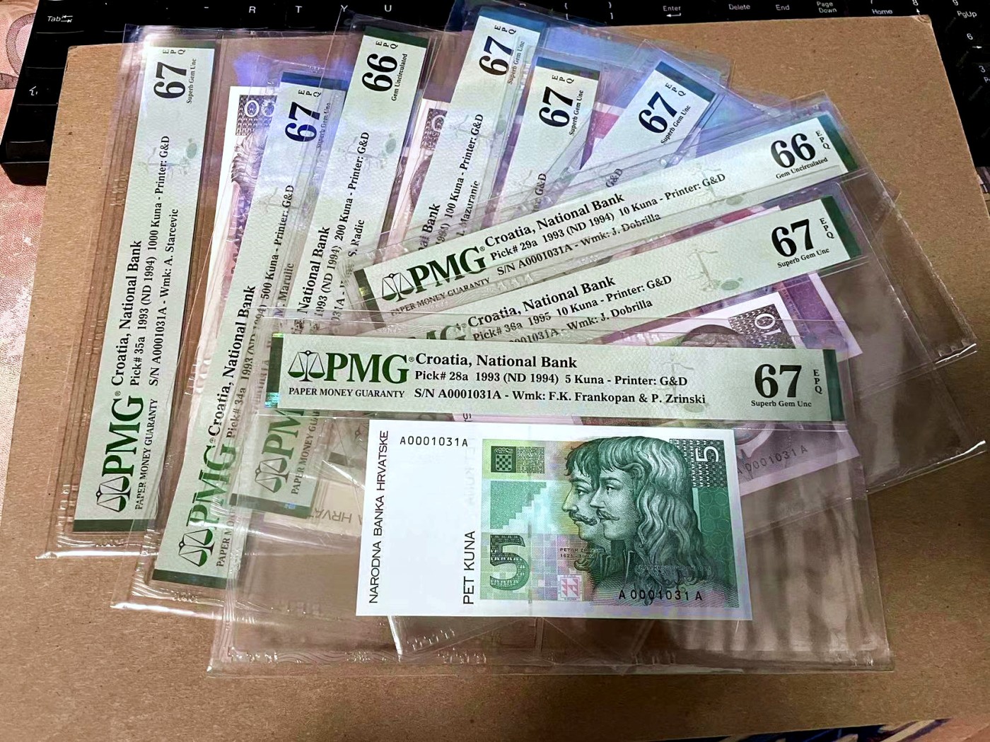 【Blue Auction】✨世界纸币精拍第430期——苍老师专场 PART3  【一组 9张 AA冠1031全同小号】克罗地亚 1993年10-1000库纳 PMG67EPQ-66EPQ 精美  