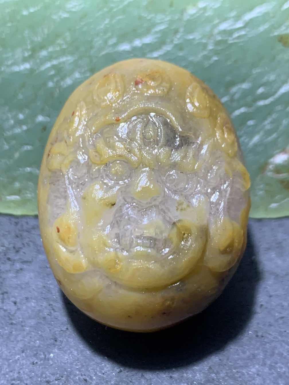 精美亚光冰飘战国红玛瑙手工雕刻大黑天黄财神大勒子（把件/吊坠）一个