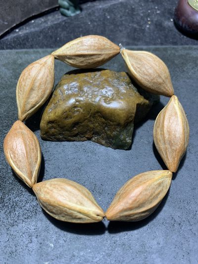 野生原皮原籽三花六棱大橄榄核单圈手串一条， - 野生原皮原籽三花六棱大橄榄核单圈手串一条，