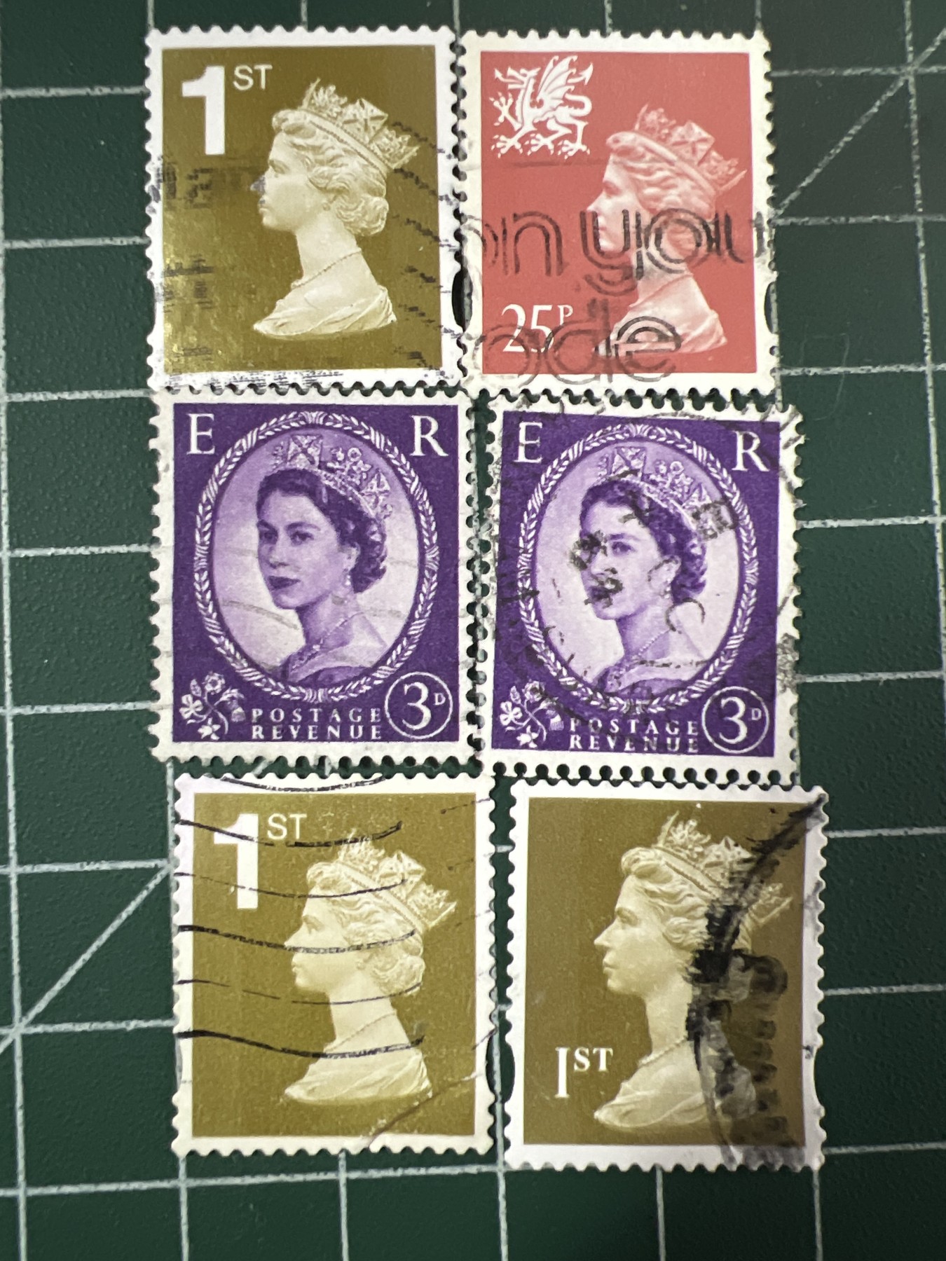 第533期  邮票专场 （无押金，捡漏，全场50包邮，偏远地区除外，接收代拍业务） 女王邮票28