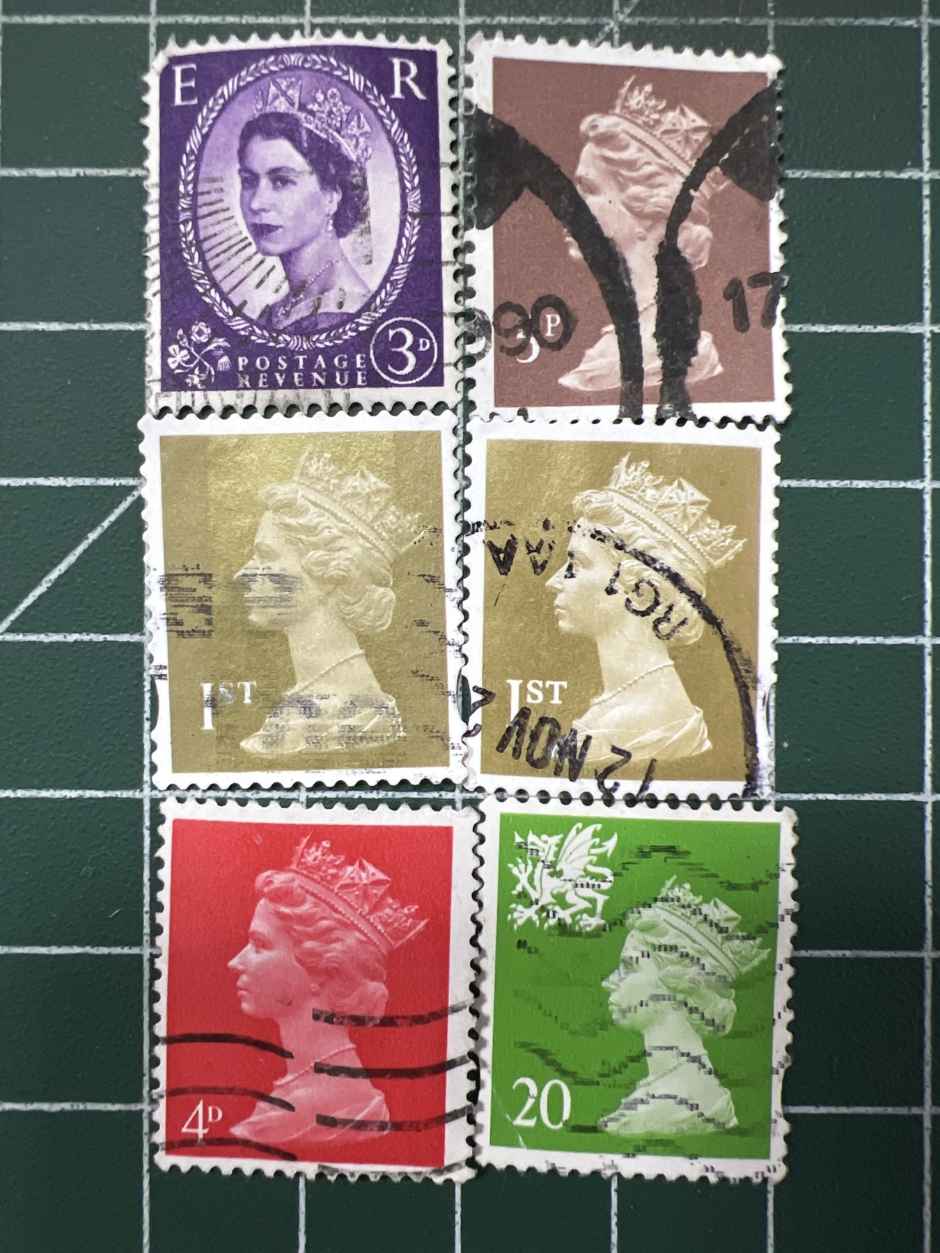 第533期  邮票专场 （无押金，捡漏，全场50包邮，偏远地区除外，接收代拍业务） 女王邮票60