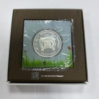 康怡轩钱币【新加坡+不丹+澳门+帕劳+美国+蒙古 纪念币专场】第251010期  2013年新加坡发行扇花卷瓣兰1盎司彩色精制纪念银币