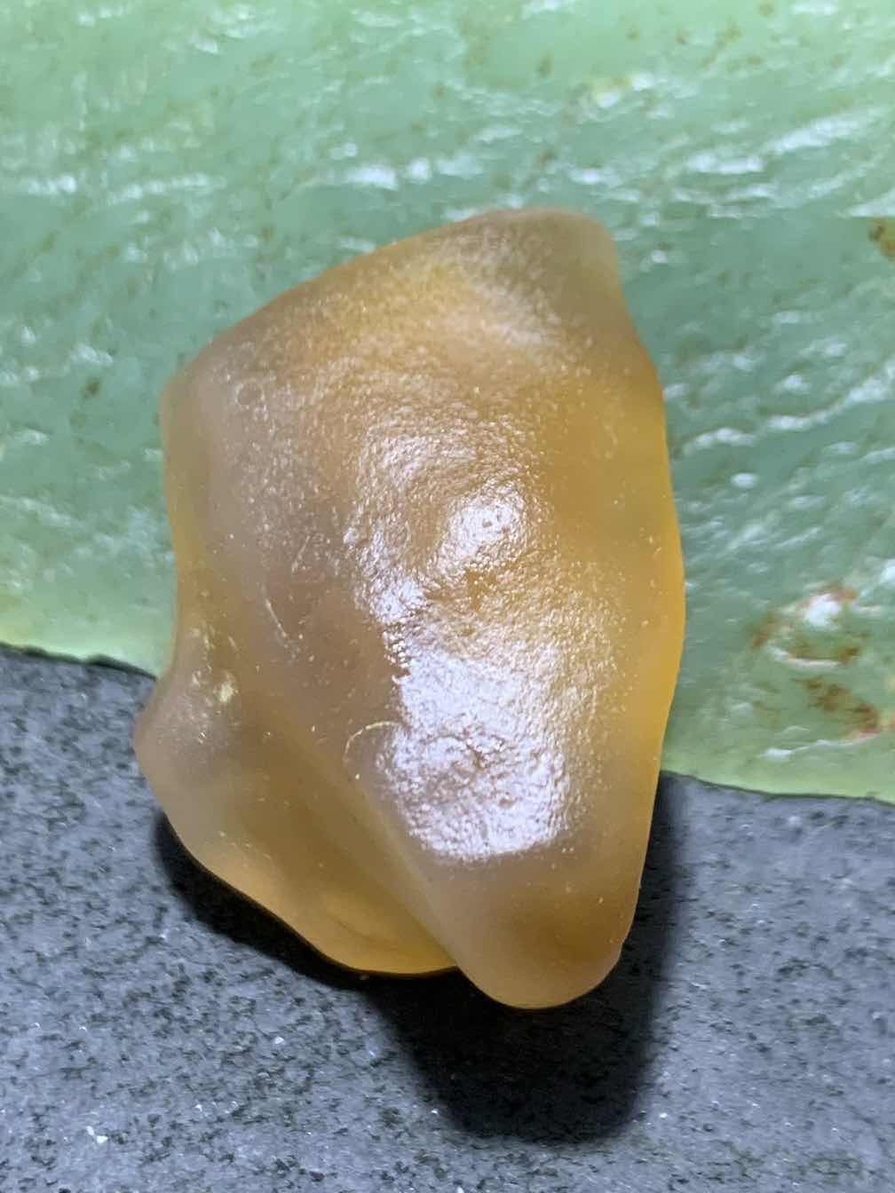 放福利！精美天然戈壁酒红糖心孔洞玛瑙原石吊坠一颗