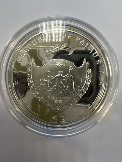 康怡轩钱币【新加坡+不丹+澳门+帕劳+美国+蒙古 纪念币专场】第251010期  2010年帕劳发行1810年9月27日巴斯战役5元彩色精制纪念银币（原证）