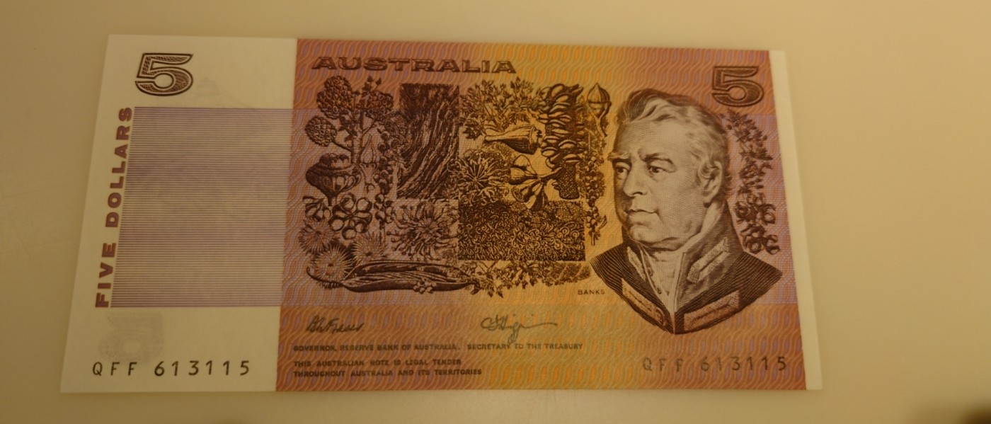 【世界钱币】精选微拍第91期暨2024年第二期 混合场 澳大利亚5元 纸币 全新绝品刀拆  全程无47尾号115