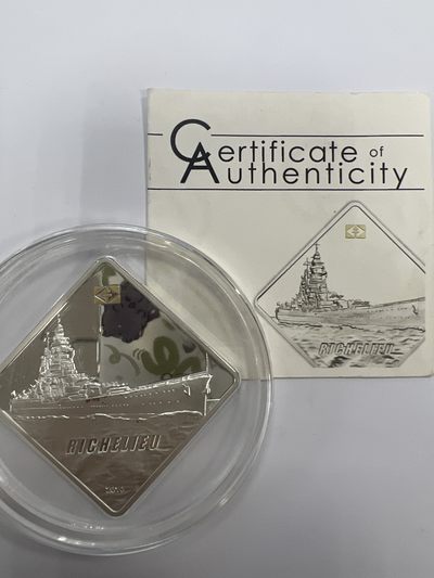 康怡轩钱币【新加坡+不丹+澳门+帕劳+美国+蒙古 纪念币专场】第251010期  2010年帕劳发行黎塞留号战舰10元2盎司菱形纪念银币（原证）