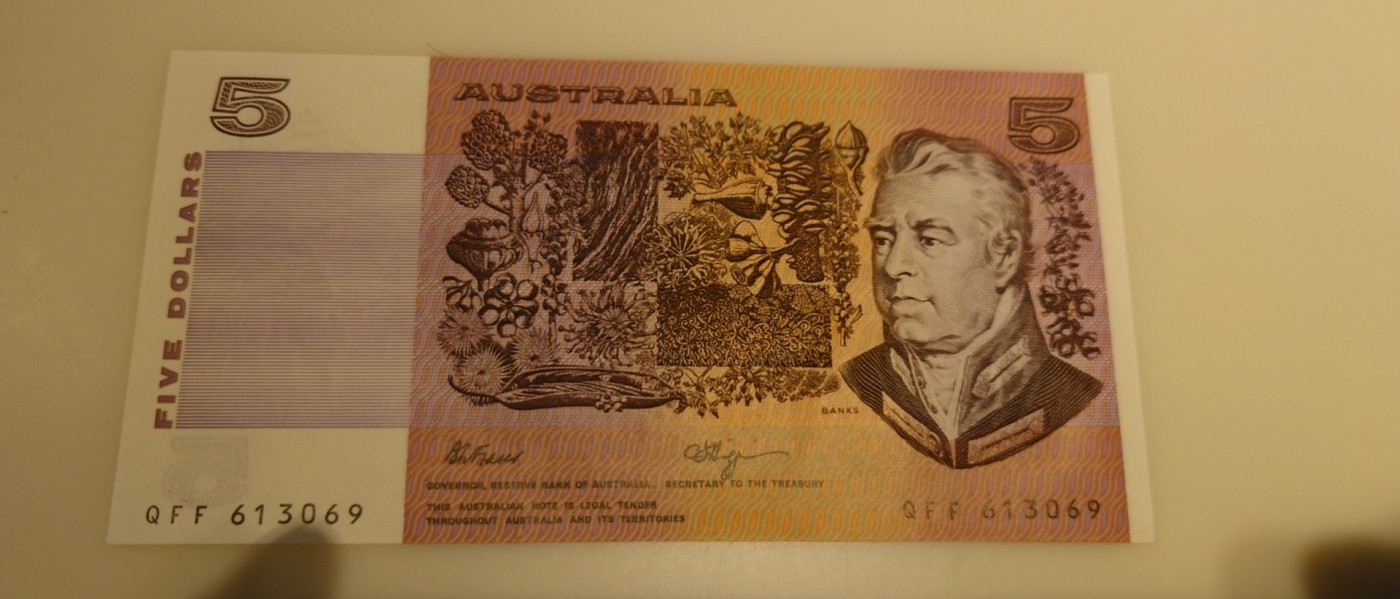 【世界钱币】精选微拍第91期暨2024年第二期 混合场 澳大利亚5元 纸币 全新绝品刀拆  全程无47尾号069