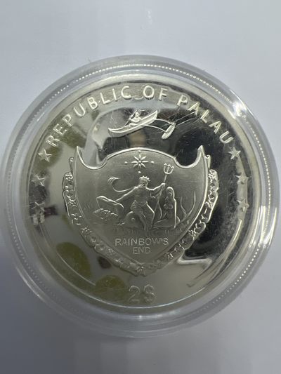 康怡轩钱币【新加坡+不丹+澳门+帕劳+美国+蒙古 纪念币专场】第251010期  2011年帕劳发行大黄蜂2元彩色精制纪念银币（原证401）