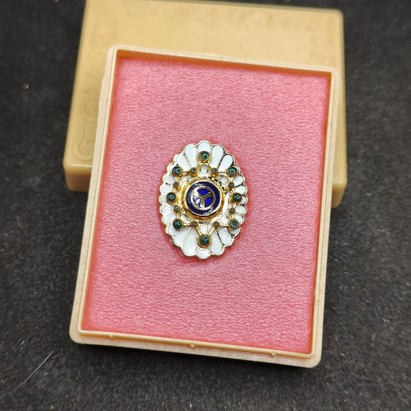 全场0元起拍 第130期 咸鱼国勋章拍卖专场 2月7日（周三）下午6：00开始 日本优良运转者 金章