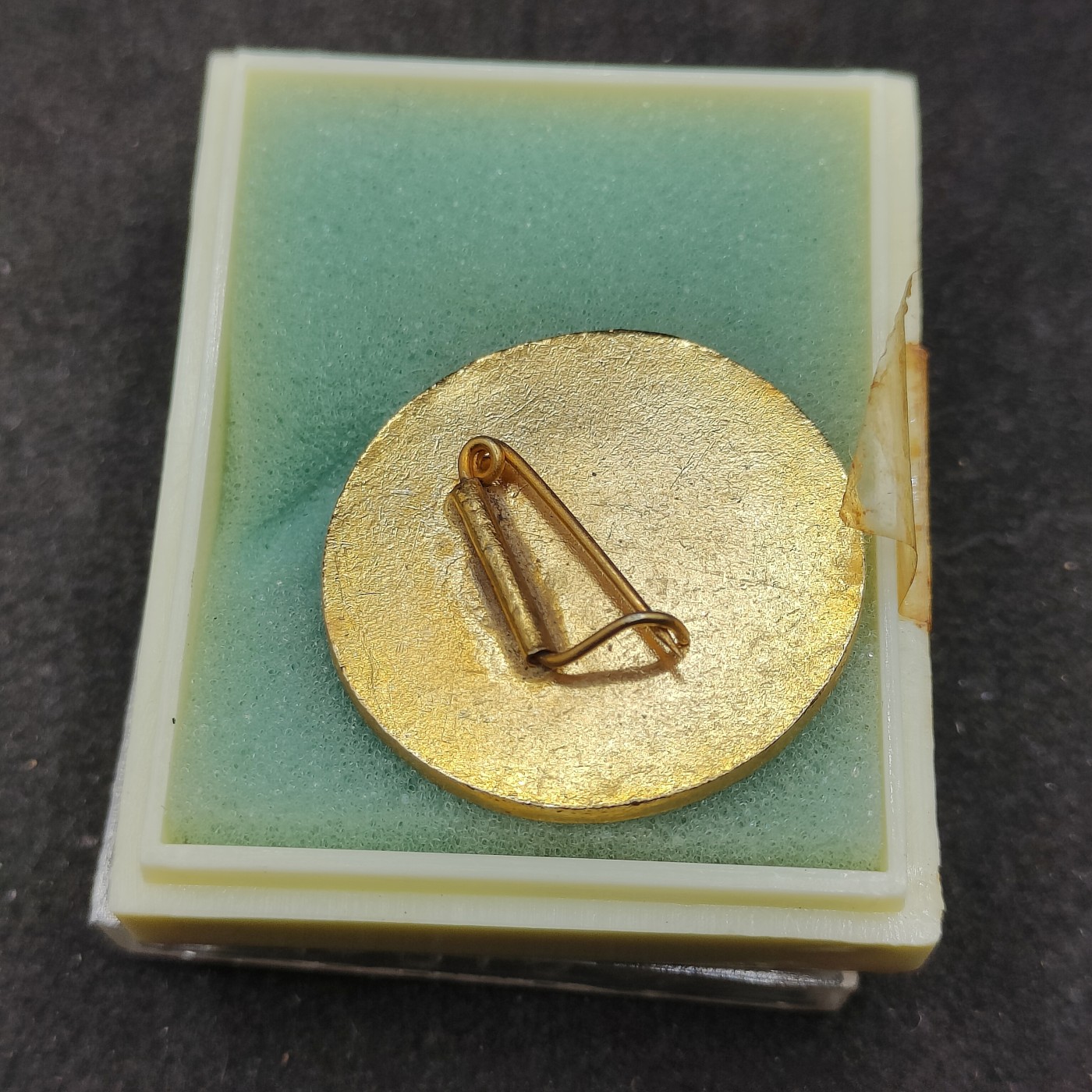 全场0元起拍 第130期 咸鱼国勋章拍卖专场 2月7日（周三）下午6：00开始 日本关爱儿童徽章