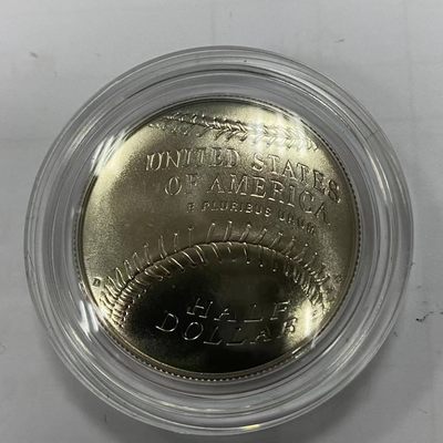 康怡轩钱币【新加坡+不丹+澳门+帕劳+美国+蒙古 纪念币专场】第443期 - 2014年美国发行棒球名人堂弧形50美分铜镍普制纪念币