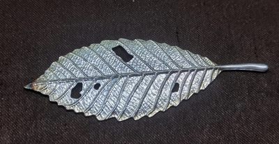 北京马甸外国币专卖微拍第116期，外国金银币专场，陆续上新，欢迎关注 - 银树叶工艺品，长：60mm，重量：2.4g，成色999